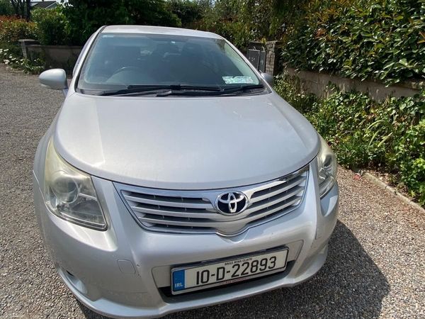 Toyota Avensis Saloon, Diesel, 2010, Silver