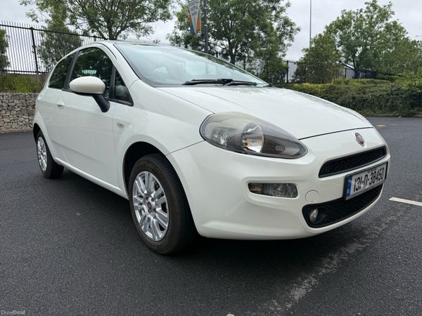 Fiat Punto Hatchback, Petrol, 2013, White