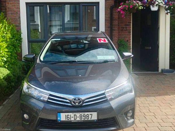 Toyota Corolla Saloon, Petrol, 2016, Grey