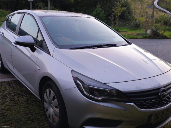 Opel Astra Hatchback, Diesel, 2016, Silver