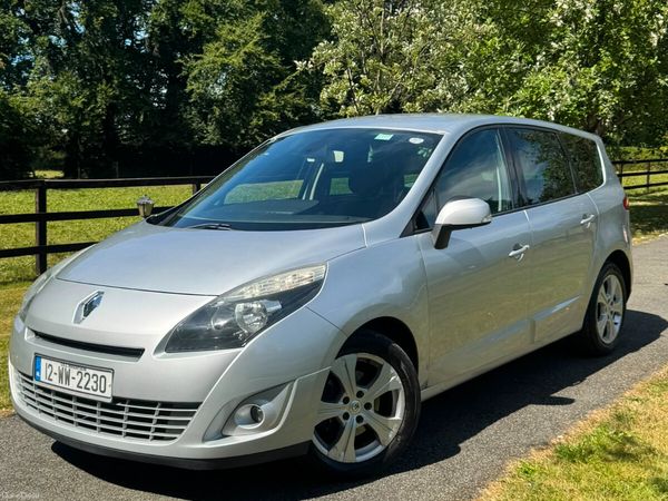 Renault Grand Scenic MPV, Diesel, 2012, Silver
