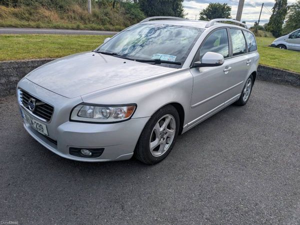 Volvo V50 Estate, Diesel, 2012, Silver