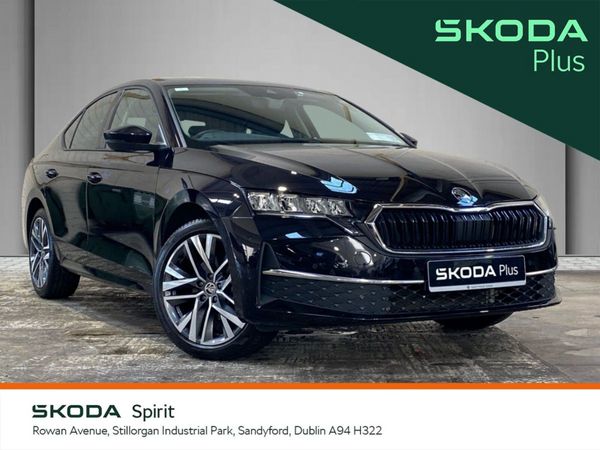 Skoda Octavia Saloon, Petrol, 2025, Black