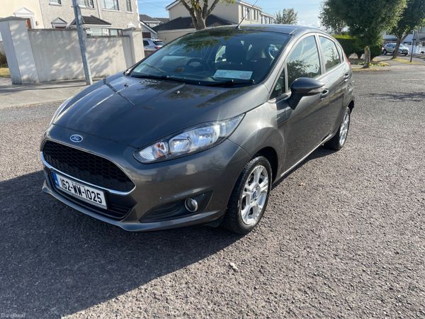 Ford Fiesta Hatchback, Petrol, 2016, Grey