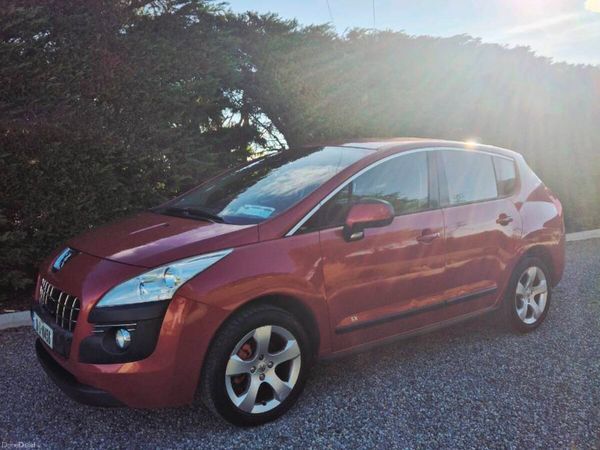 Peugeot 3008 MPV, Diesel, 2010, Red