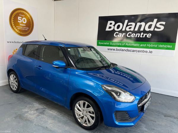 Suzuki Swift Hatchback, Petrol, 2021, Blue