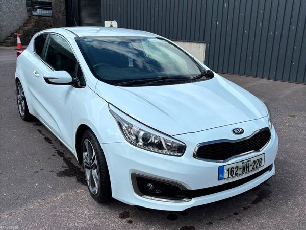 Kia Ceed Hatchback, Diesel, 2016, White