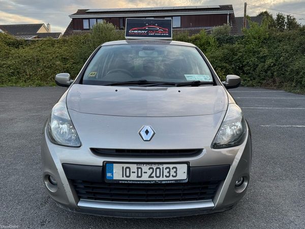 Renault Clio Hatchback, Petrol, 2010, Gold