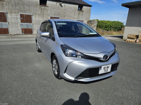 Toyota Vitz Hatchback, Petrol, 2016, Silver