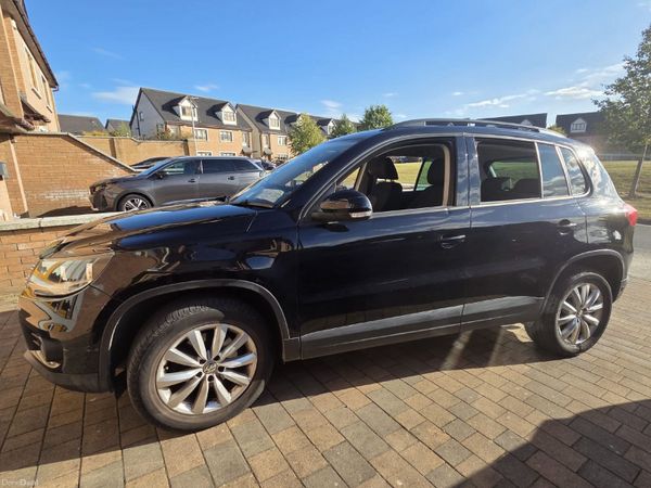 Volkswagen Tiguan SUV, Diesel, 2013, Black