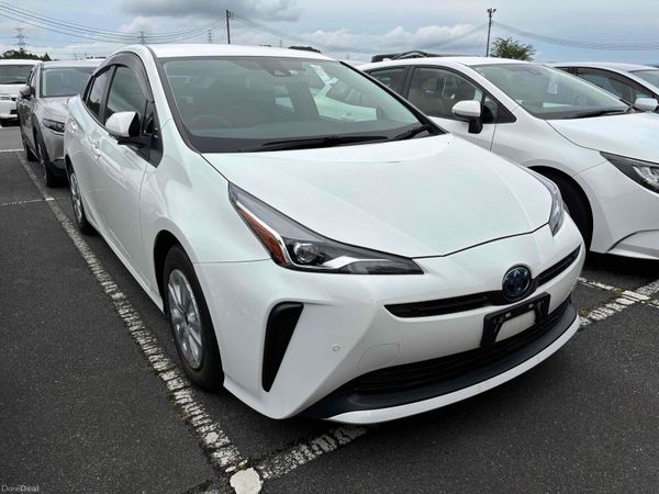 Toyota Prius Hatchback, Petrol Hybrid, 2022, Silver
