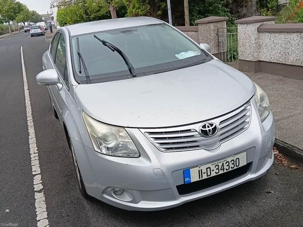 Toyota Avensis Saloon, Diesel, 2011, Silver