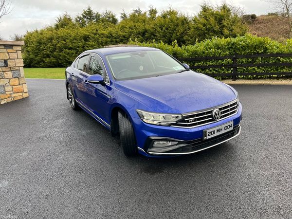 Volkswagen Passat Saloon, Diesel, 2020, Blue