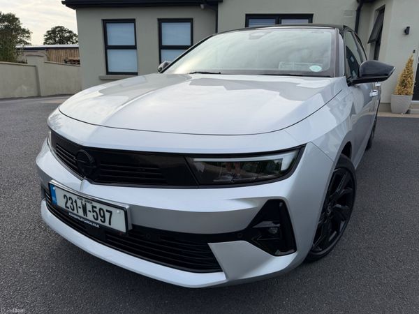 Opel Astra Hatchback, Petrol, 2023, Grey