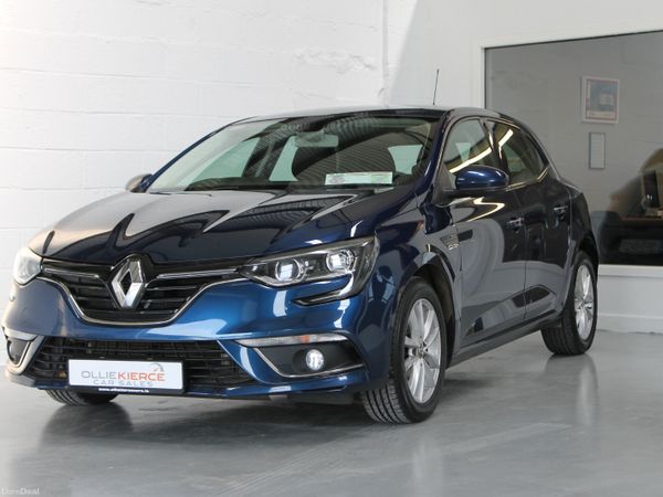 Renault Megane Hatchback, Diesel, 2021, Blue