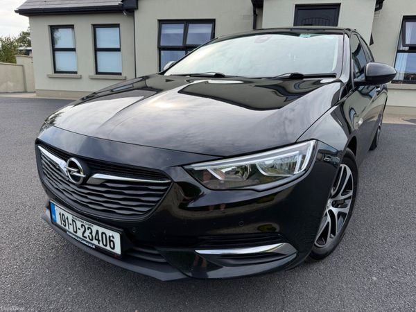 Opel Insignia Hatchback, Diesel, 2019, Black