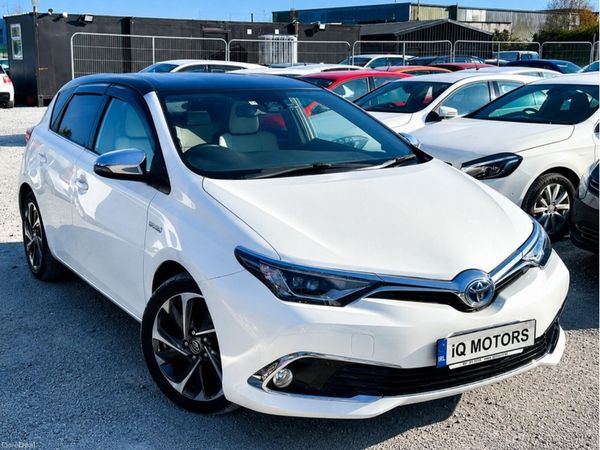 Toyota Auris Hatchback, Petrol Hybrid, 2016, White