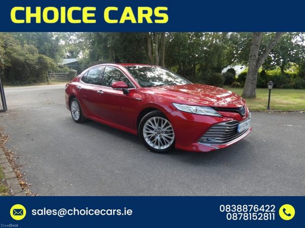 Toyota Camry Saloon, Petrol Hybrid, 2018, Red