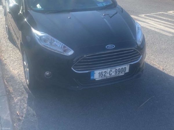 Ford Fiesta Hatchback, Petrol, 2016, Black
