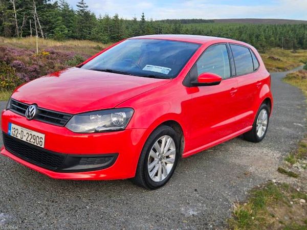 Volkswagen Polo Hatchback, Petrol, 2013, Red