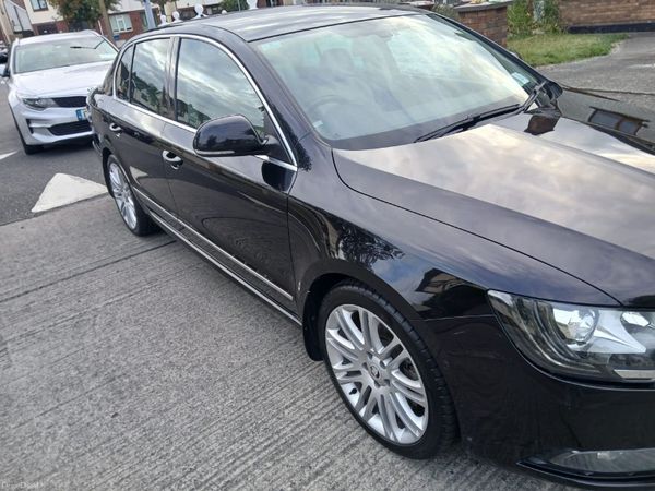Skoda Superb Saloon, Diesel, 2014, Black