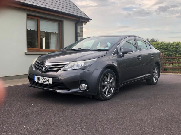 Toyota Avensis Saloon, Diesel, 2014, Grey