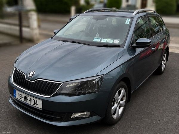 Skoda Fabia Estate, Petrol, 2015, Grey