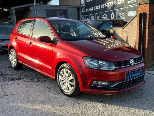 Volkswagen Polo Hatchback, Petrol, 2014, Red