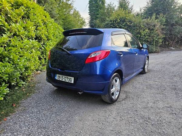 Mazda Demio MPV, Petrol, 2009, Blue