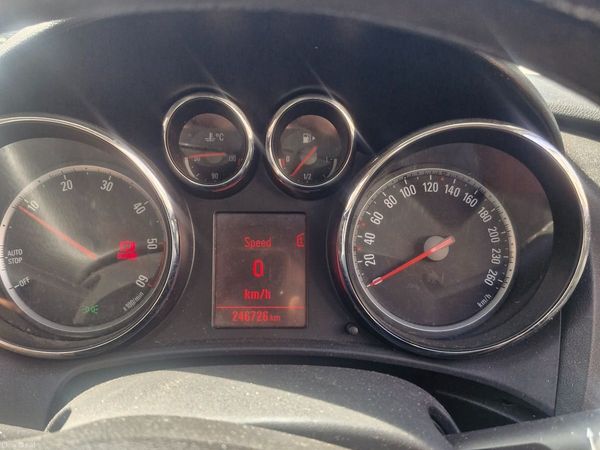 Opel Astra Estate, Diesel, 2011, Silver