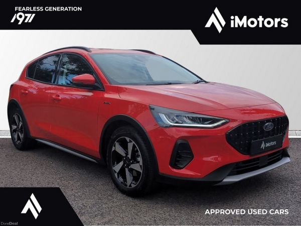 Ford Focus Hatchback, Petrol, 2024, Red