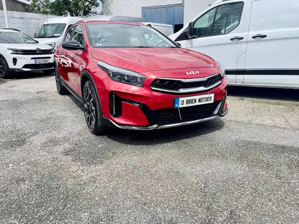 Kia XCeed Hatchback, Petrol Plug-in Hybrid, 2023, Red