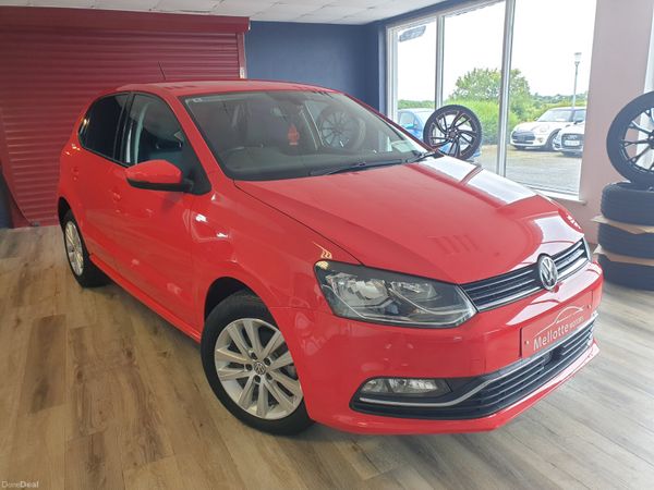 Volkswagen Polo Hatchback, Petrol, 2016, Red