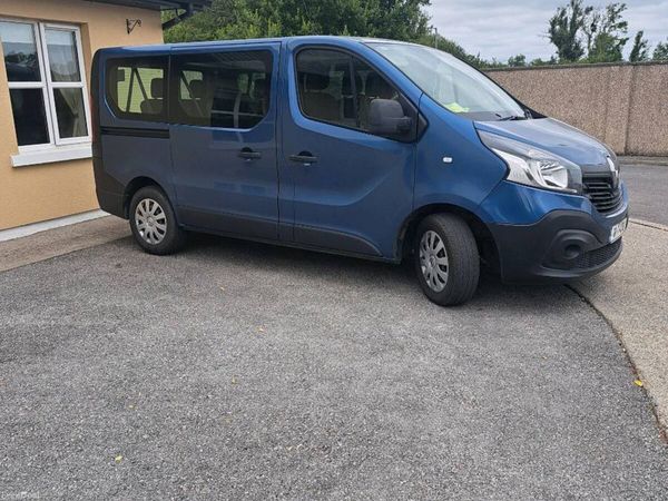 Renault Trafic MPV, Diesel, 2018, Blue