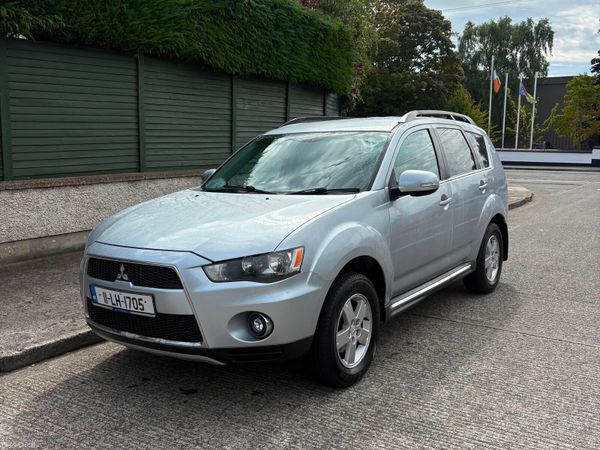 Mitsubishi Outlander SUV, Diesel, 2011, Silver