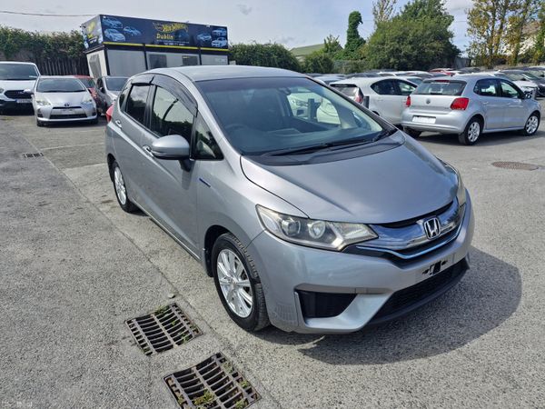 Honda Fit Hatchback, Petrol Hybrid, 2013, Silver