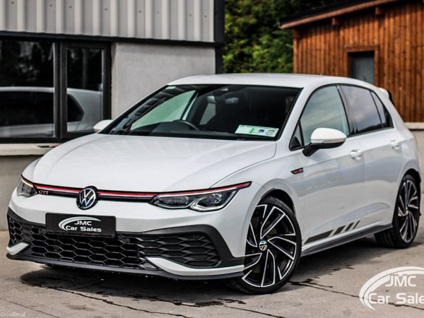 Volkswagen Golf Estate, Petrol, 2022, White