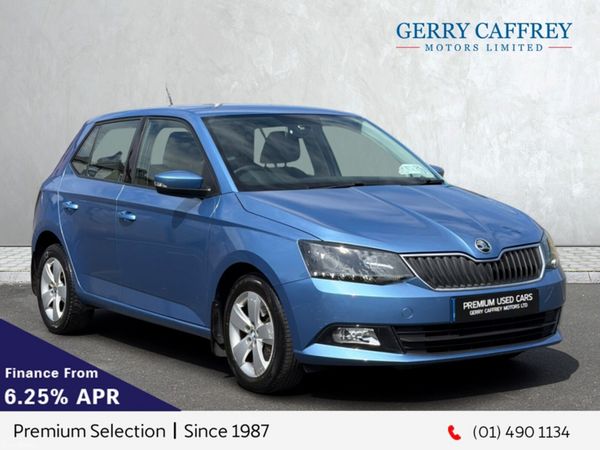 Skoda Fabia Hatchback, Petrol, 2018, Blue