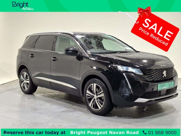 Peugeot 5008 MPV, Petrol, 2022, Black