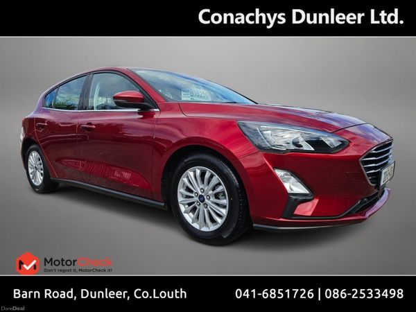 Ford Focus Hatchback, Petrol, 2020, Red