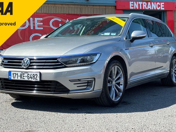 Volkswagen Passat Estate, Petrol Plug-in Hybrid, 2017, Silver