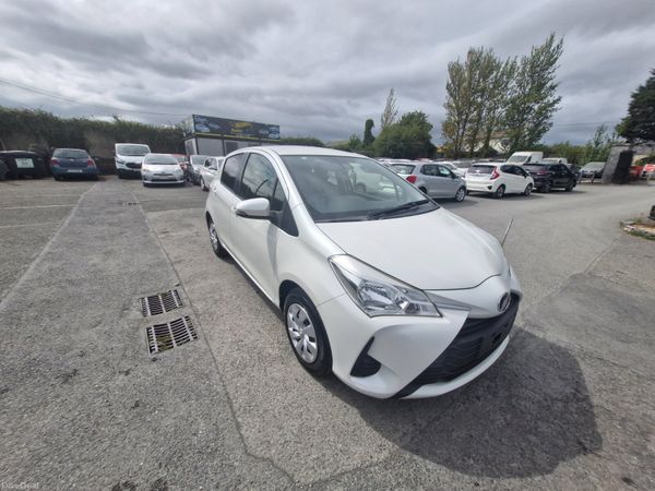 Toyota Vitz Hatchback, Petrol, 2017, White