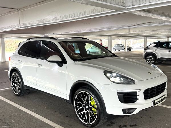 Porsche Cayenne SUV, Petrol Hybrid, 2014, White