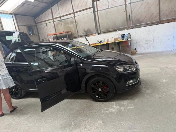 Volkswagen Polo Hatchback, Petrol, 2015, Black