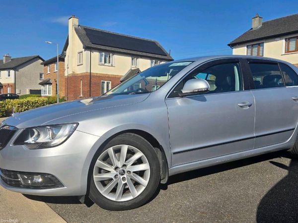 Skoda Superb Saloon, Diesel, 2013, Silver