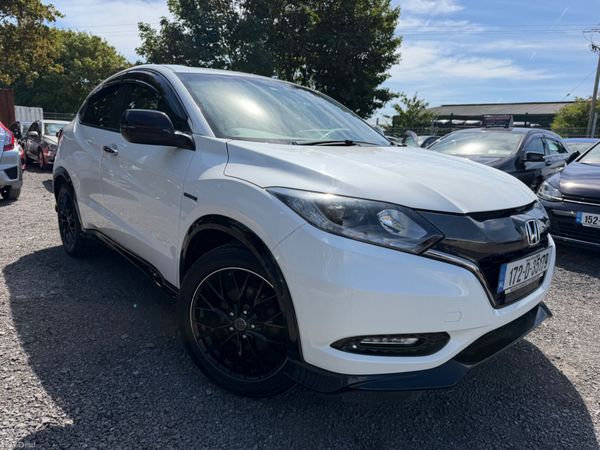 Honda Vezel SUV, Petrol Hybrid, 2017, White