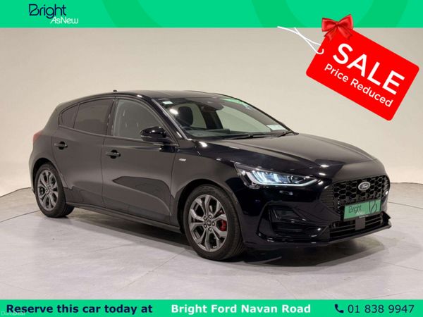 Ford Focus Hatchback, Petrol, 2024, Black