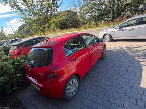 Toyota Yaris Hatchback, Petrol, 2008, Red
