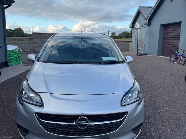 Opel Corsa Hatchback, Petrol, 2015, Silver