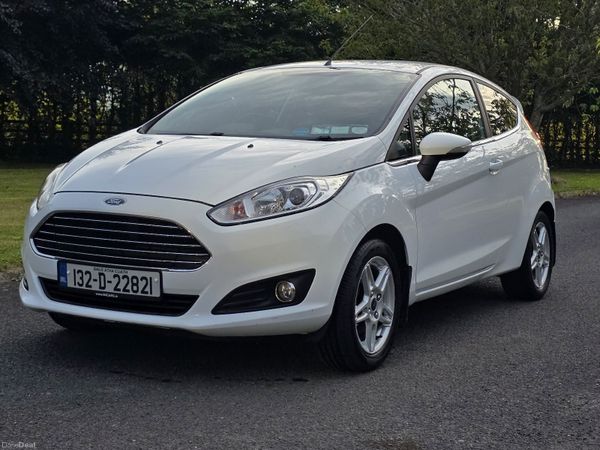 Ford Fiesta Hatchback, Petrol, 2013, White